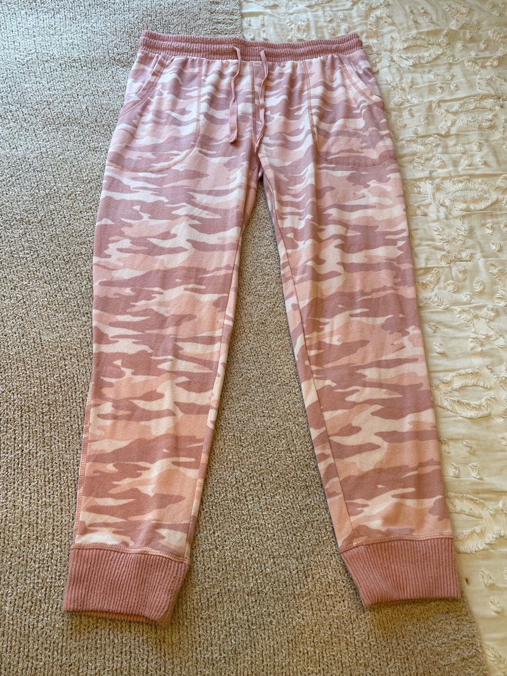 Splendid Pink Camo Jogger Pants - size medium